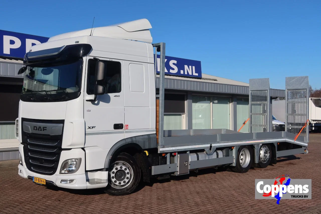 DAF XF 450 6x2 Oprijwagen vloerhoogte 100 cm + 2x bed + lift as leasen
